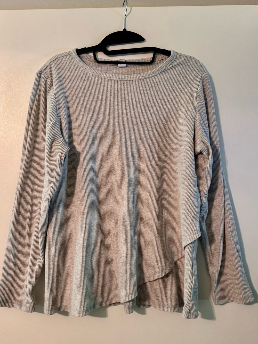 Ribbed Long Sleeve Maternity Top - Light Heather Gray